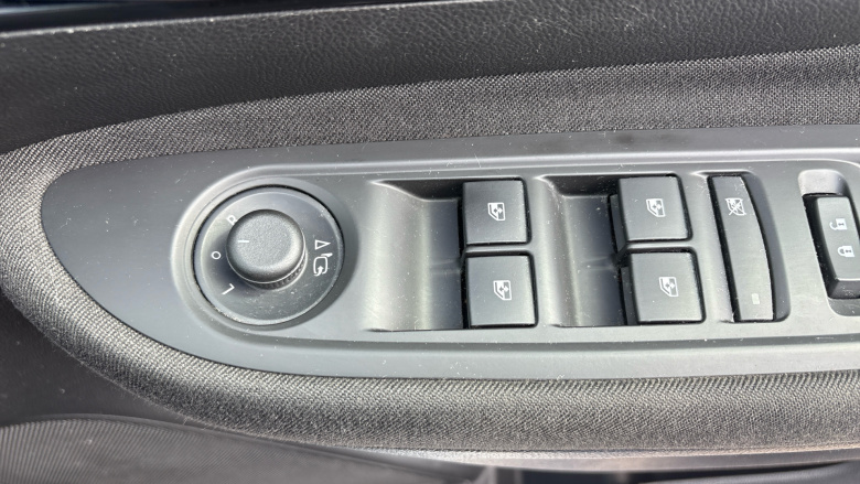 Vauxhall Mokka X 1.4T ecoTEC Active 5dr Petrol Hatchback